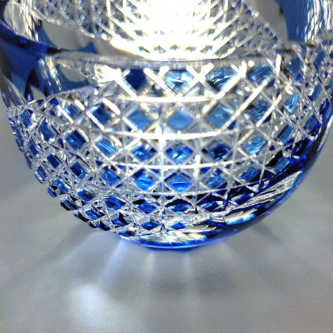 Amazon.co.jp: 色被せガラス おちょこ 猪口ぐい呑み 青薩摩切子